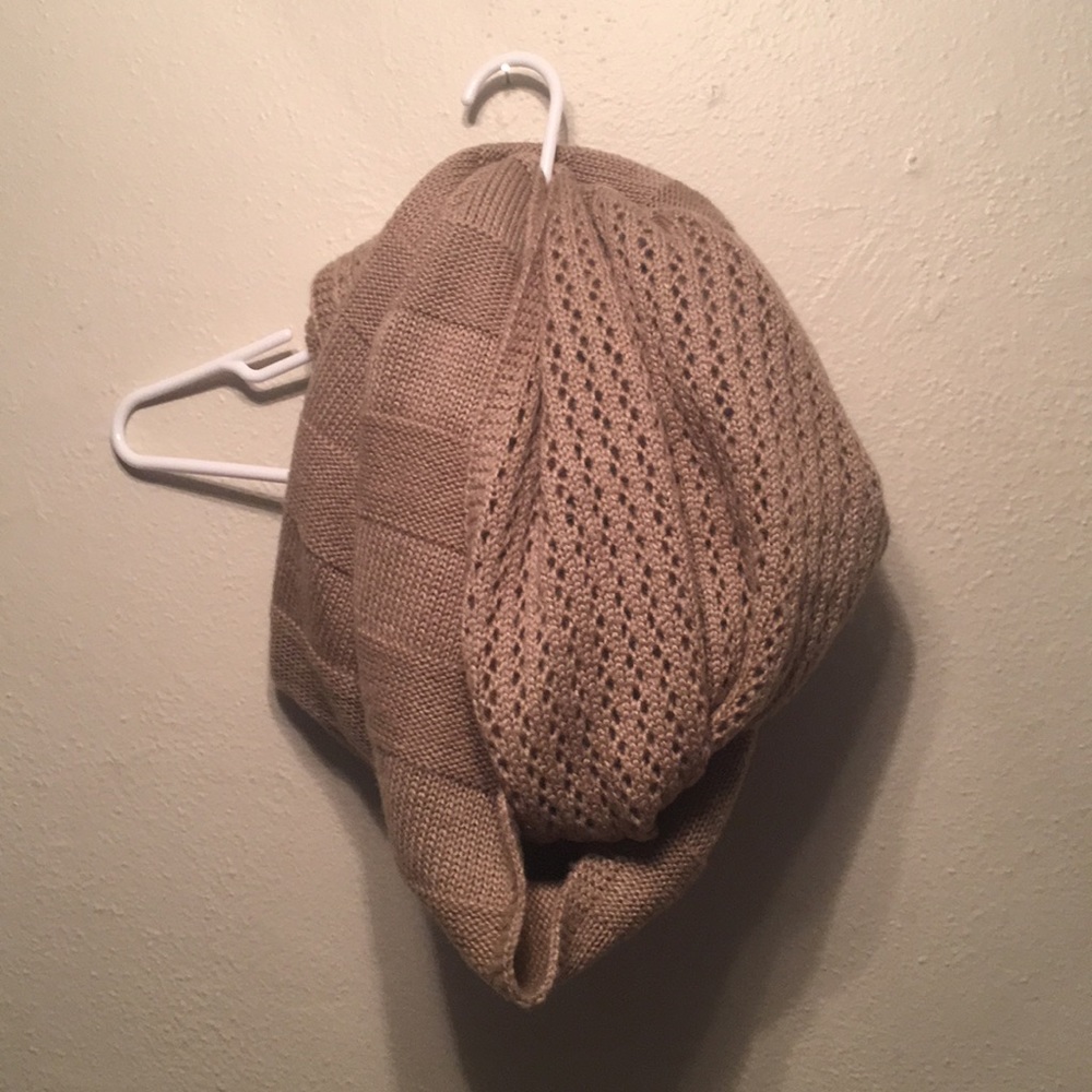 Nine West infinity scarf